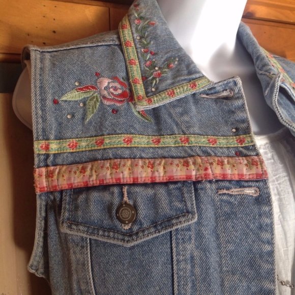 Vintage B Blass Embroidered Hippie Denim Jean Vest - Picture 4 of 6